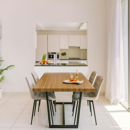 Sonder By Marriott Bonvoy Downtown Towers Apartments Dubai Bagian luar foto