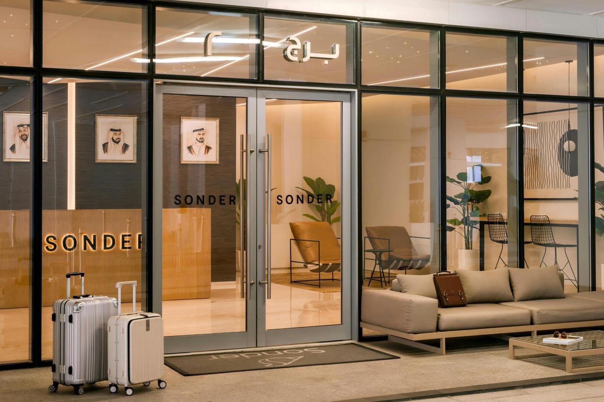 Sonder By Marriott Bonvoy Downtown Towers Apartments Dubai Bagian luar foto