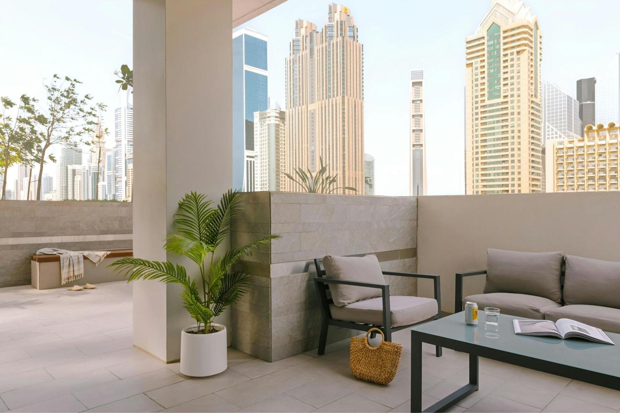 Sonder By Marriott Bonvoy Downtown Towers Apartments Dubai Bagian luar foto